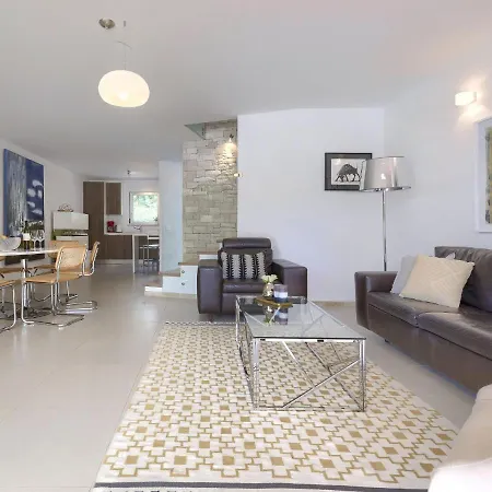 Sv- Ivan 2 By Interhome Nyaraló