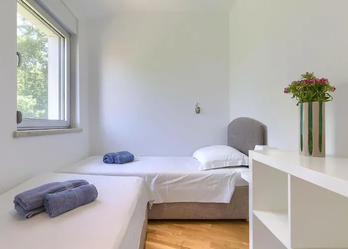 Ferienhaus Sv- Ivan 2 By Interhome Pelegrin